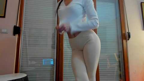 Media: hotel77777 Chaturbate 2024-12-01 21:07:00
