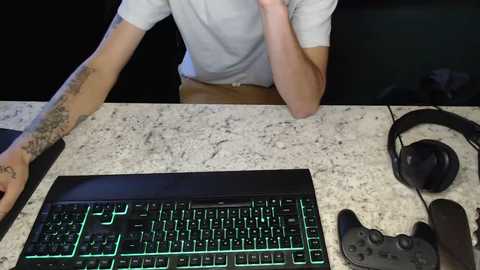 hungbidad666 @ chaturbate on 20241201
