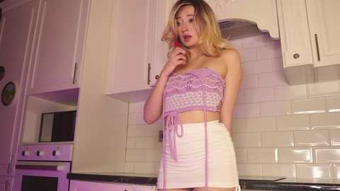 Media: wendy_amber Chaturbate 2024-12-01 19:51:00