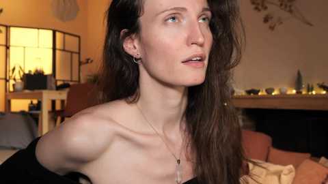Media: yulladao Chaturbate 2024-12-01 17:04:00