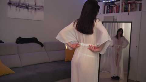 Media: _blackbee_ Chaturbate 2024-12-04 00:04:00