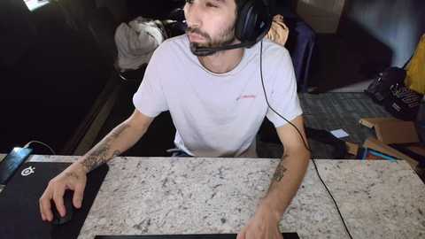 hungbidad666 @ chaturbate on 20241204
