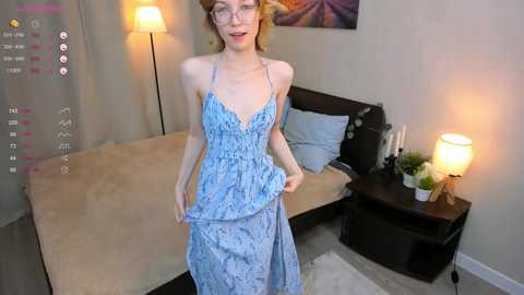 Media: moirebroady Chaturbate 2024-12-04 15:02:00