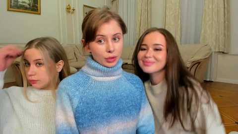 Media: sexxxsirens Chaturbate 2024-12-04 18:19:00