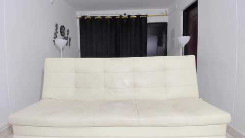 Media: someone_sweet Chaturbate 2024-12-04 02:57:00