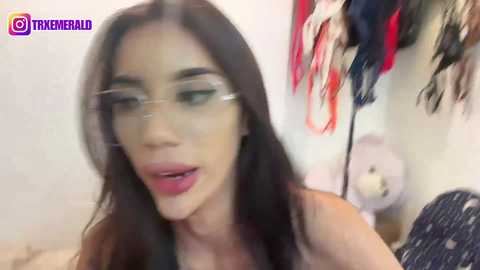 Media: trixieemerald Chaturbate 2024-12-04 10:32:00