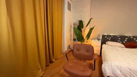 Media: vixenp Chaturbate 2024-12-04 20:48:00
