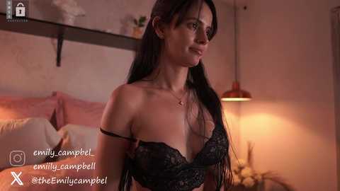 Media: emiilycampbell Chaturbate 2024-12-05 05:30:00