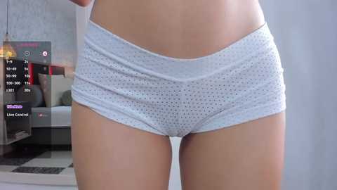 Media: lili_foxy Chaturbate 2024-12-05 14:18:00