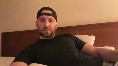 Media: randomdude5950 Chaturbate 2024-12-05 06:10:00