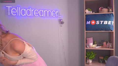 Media: telladreamer_ Chaturbate 2024-12-05 10:14:00