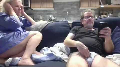 Media: oneoften1000 Chaturbate 2024-12-06 06:29:00