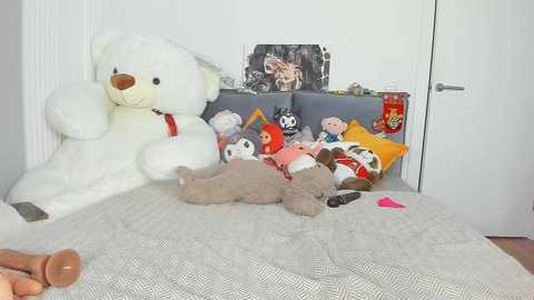 Media: jenie_fire Chaturbate 2024-12-08 14:56:00