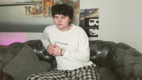 Media: sw33tie_tom Chaturbate 2024-12-08 05:27:00