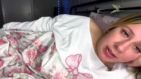 Media: monicav21 Chaturbate 2024-12-09 16:27:00