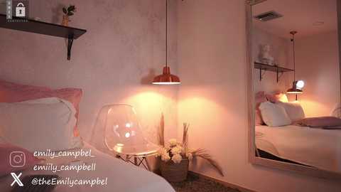 Media: emiilycampbell Chaturbate 2024-12-10 03:00:00