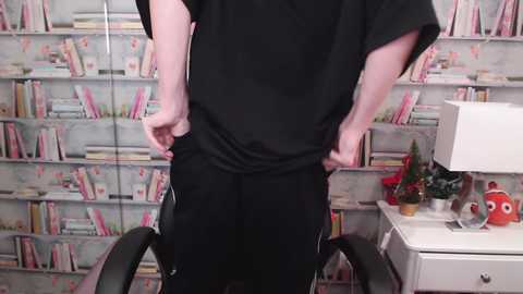 Media: iwillfall_ Chaturbate 2024-12-11 06:12:00