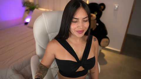 ashlyeroberts01 @ chaturbate on 20241212