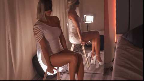 Media: coconutcatin Chaturbate 2024-12-12 20:28:00