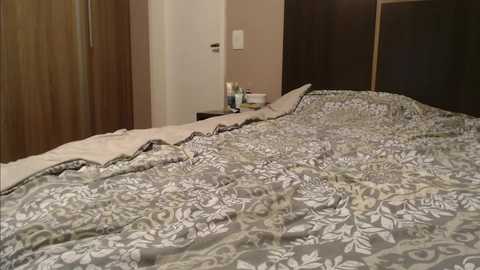 Media: naughty_popa Chaturbate 2024-12-12 04:17:00