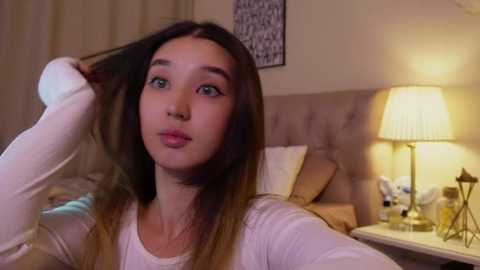 Media: sarasuo Chaturbate 2024-12-12 14:02:00