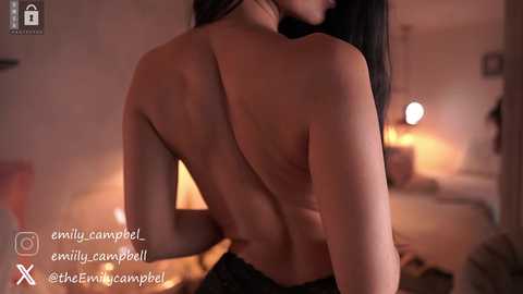 Media: emiilycampbell Chaturbate 2024-12-13 05:38:00