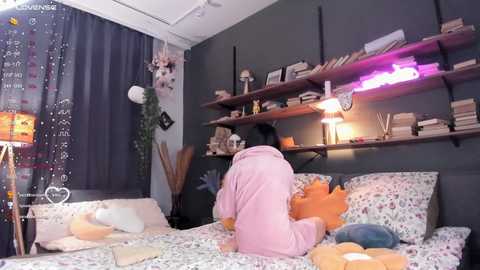 Media: hinatabroks Chaturbate 2024-12-13 04:46:00