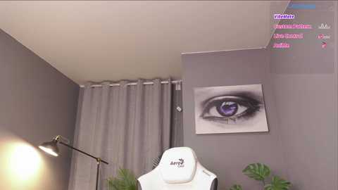 Media: meganiex Chaturbate 2024-12-13 08:27:00