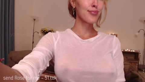 Media: yourlovelykat Chaturbate 2024-12-13 03:45:00