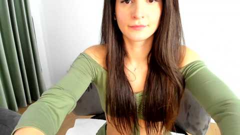 Media: elaanna Chaturbate 2024-12-14 13:15:00
