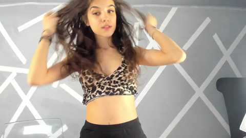 Media: babyaylin Chaturbate 2024-12-17 08:52:00