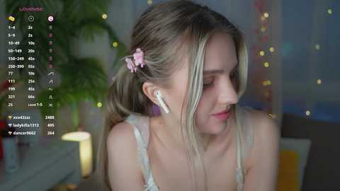 fluffy_angel @ chaturbate on 20241218