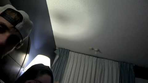 Media: high3ndlowlife Chaturbate 2024-12-19 07:22:00