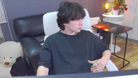 Media: iwillfall_ Chaturbate 2024-12-19 03:02:00