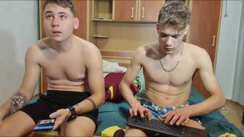 leonard_b5 @ chaturbate on 20241219