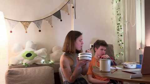 di_n_alex @ chaturbate on 20241222