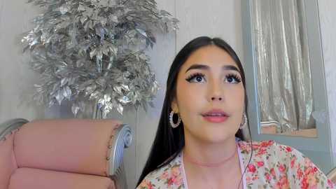 Media: tamyeliot Chaturbate 2024-12-26 07:26:00