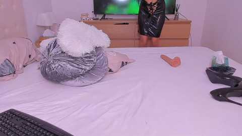 _lyna @ chaturbate on 20241227