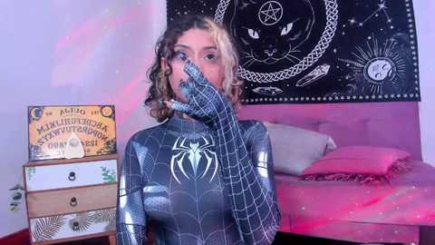 hazellwitch1 @ chaturbate on 20241227