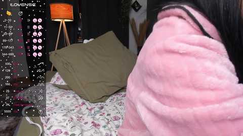 Media: hinatabroks Chaturbate 2024-12-27 04:16:00