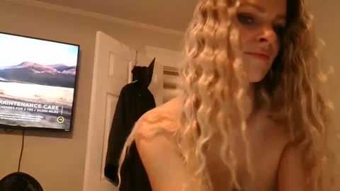 kimithemilfmommy @ chaturbate on 20241227