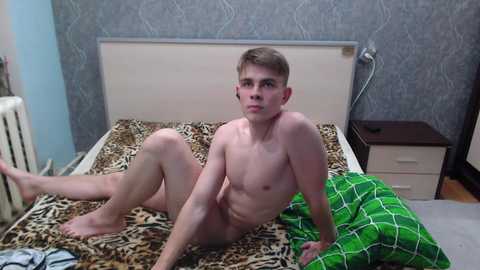 cute_oliver @ chaturbate on 20241228