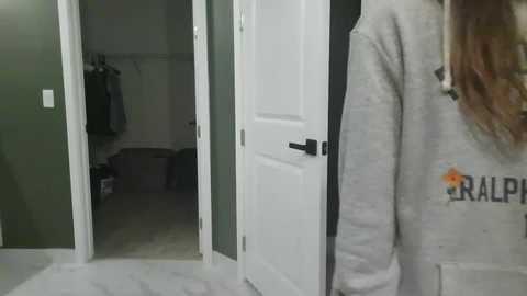 lelaskyee @ chaturbate on 20250102