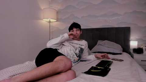 tayller_jonson @ chaturbate on 20250102