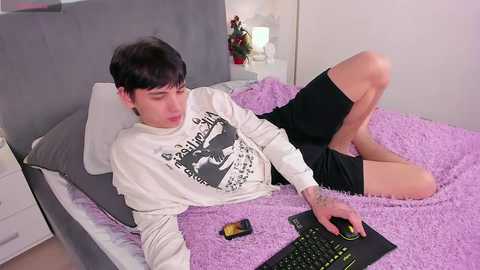 tayller_jonson @ chaturbate on 20250110
