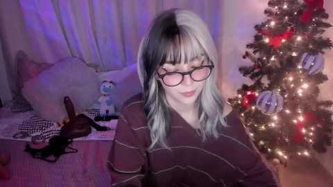 emilyrosss_ @ chaturbate on 20250111