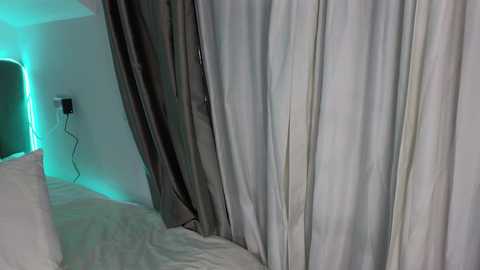 juliabeng1 @ chaturbate on 20250112