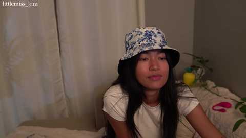 littlemiss_kira @ chaturbate on 20250112