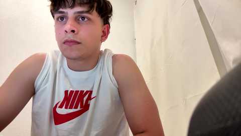 prettyhungboy @ chaturbate on 20250115