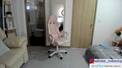 pavlovacoluccii_ @ chaturbate on 20250120